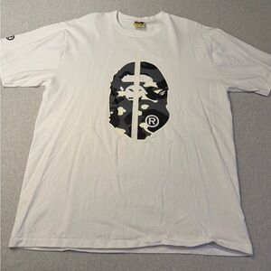 A bathing ape gray camo head tee shirt, size XXL.